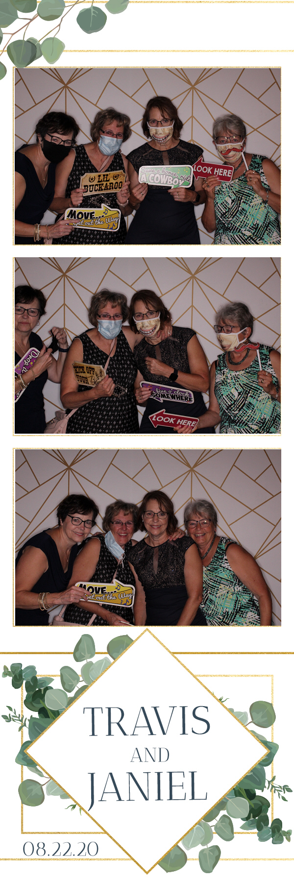 Jacquie & Dennis’ Wedding | View more photos from the event at gallery.photoboothbillings.com/u/PhotoBoothBillings/Jacquie-Dennis’-Wedding-0